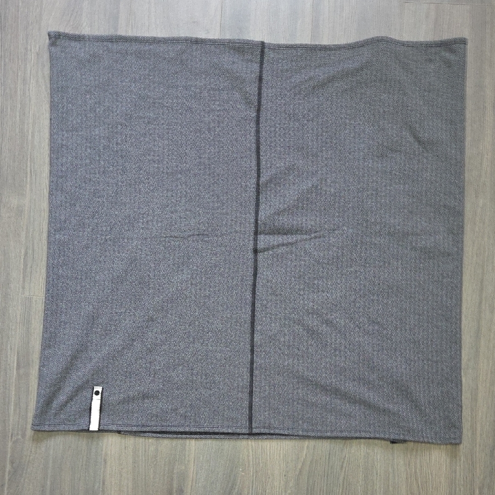 lululemon athletica Gray Knit Wrap Scarf